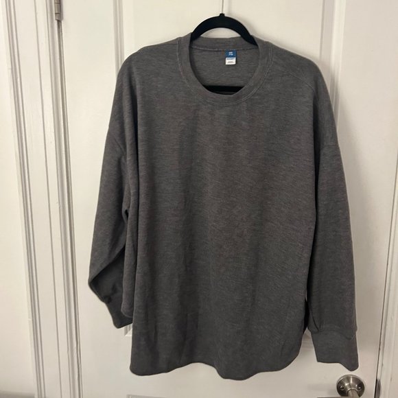 Old Navy Long Sleeve Women's Grey Crewneck Sweater - Picture 2 of 9